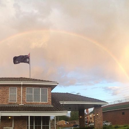 Acacia Motor Lodge Coonabarabran Exterior foto